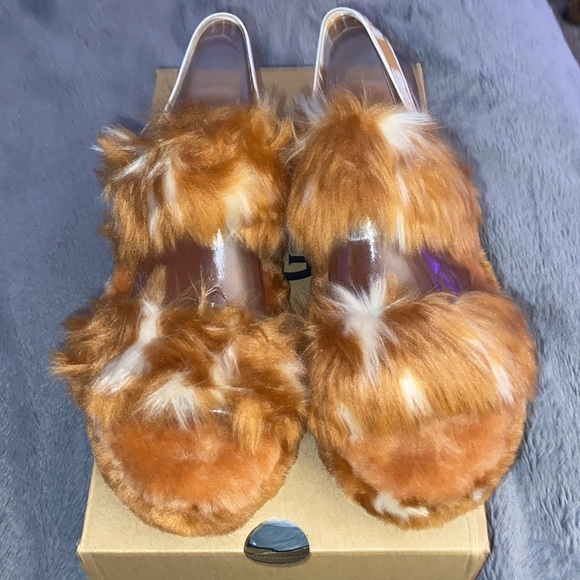 NIB UGG oh yeah “limited edition spots” natural - Picture 10 of 14